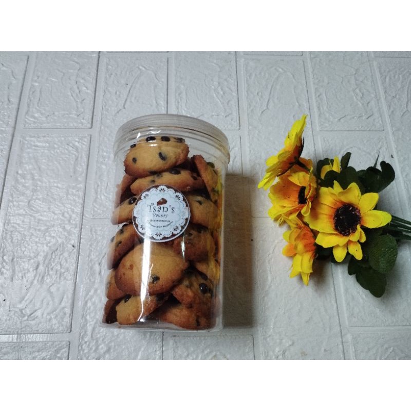 

KUKERNIS" Kue Kering Manis Vanilla Chip 500 gram