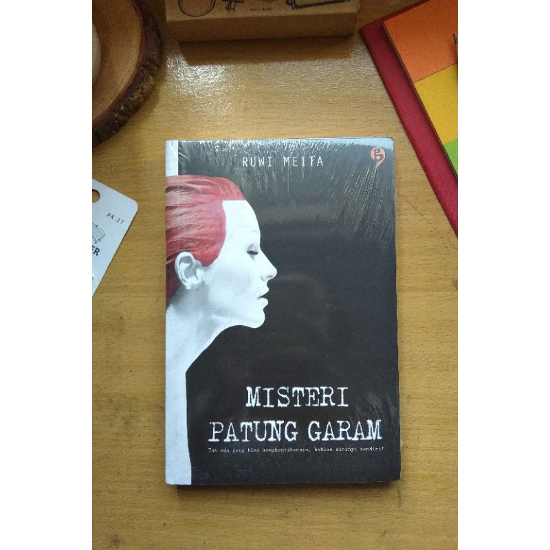 Misteri Patung Garam - Ruwi Meita