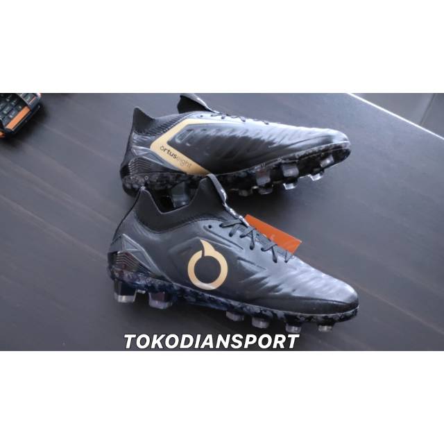 𝙊𝙧𝙩𝙪𝙨𝙚𝙞𝙜𝙝𝙩 Forte Valkyrie Fg - Black/Gold