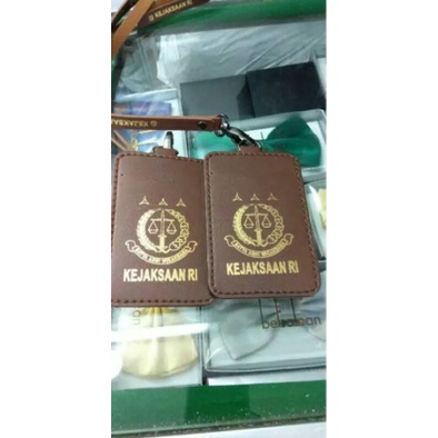 

Kalung name Tag Kejaksaan RI / holder Kejaksaan RI ASLI KULIT