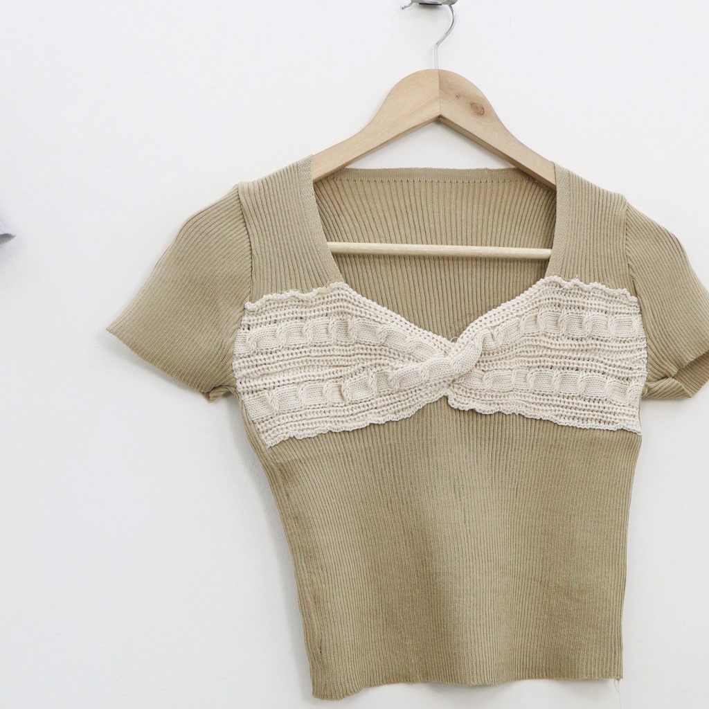 Leda knit top - Thejanclothes