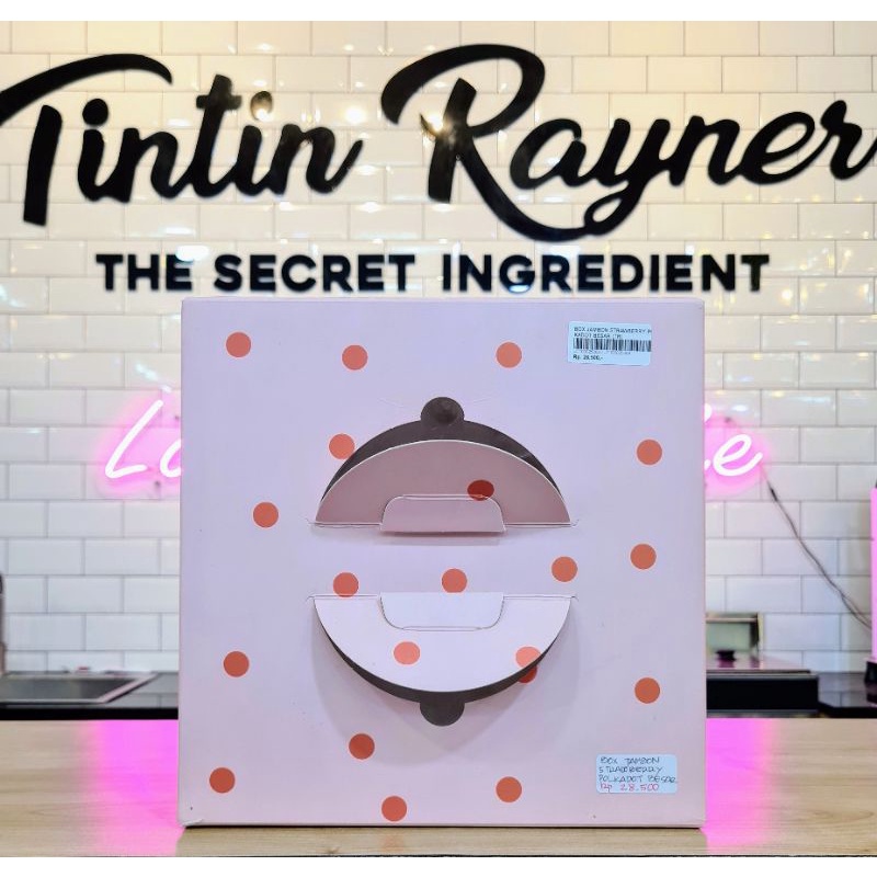 

Box Dus Jambon Strawberry Polkadot Besar