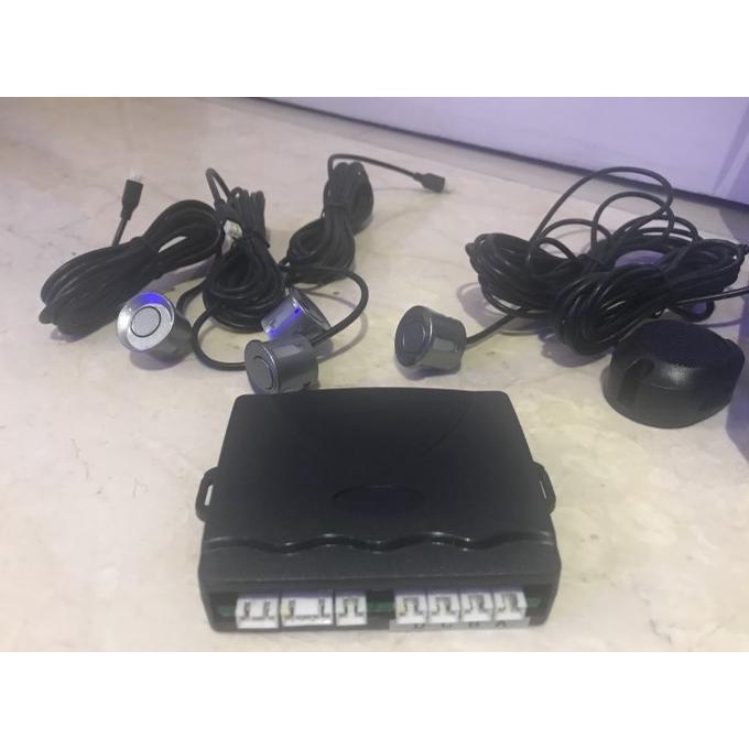 Sensor parkir mundur mobil 4 titik mata