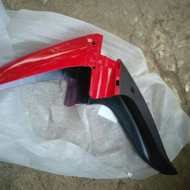 Spakbor depan supra x 100 fit merah