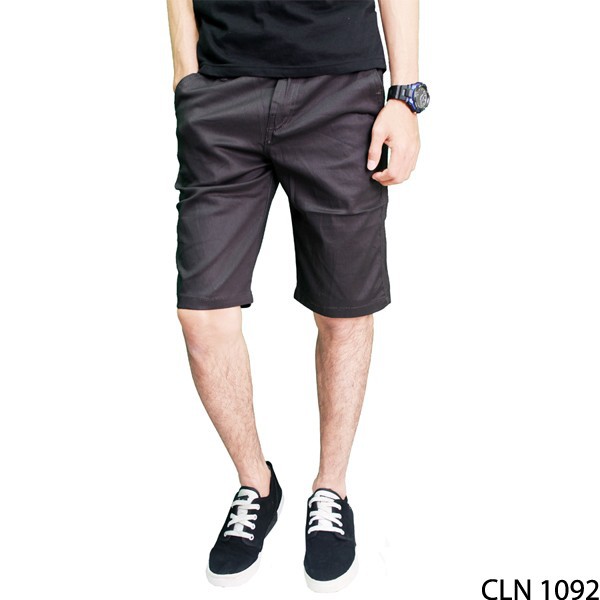 Chino Pendek Pria Chino Abu Tua – CLN 1092