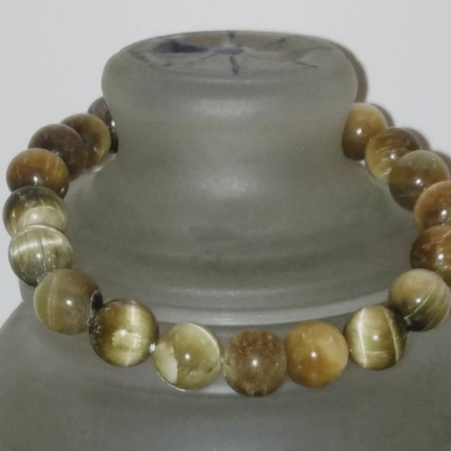 Tiger eye stone