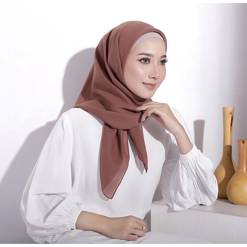 Jilbab Segiempat BELLA SQUARE hijab pollycotton kerudung segiempat hijab murah-mocca