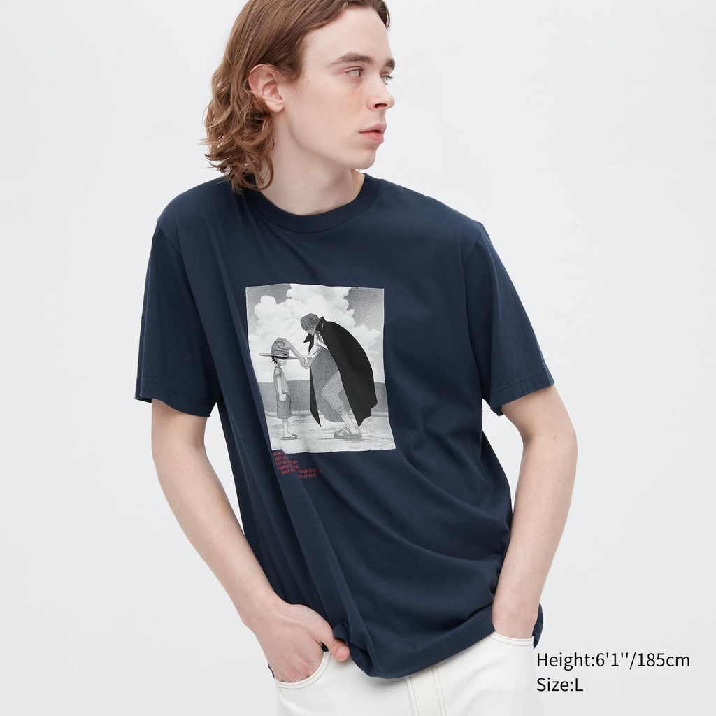 T-SHIRT ONE PIECE X UNIQLO 2022 | UNIQLO X ONE PIECE FILM RED | UT GRAPHIC T-SHIRT | AKAGAMI | SHANKS | KAOS ANIME | STREETWEAR-2