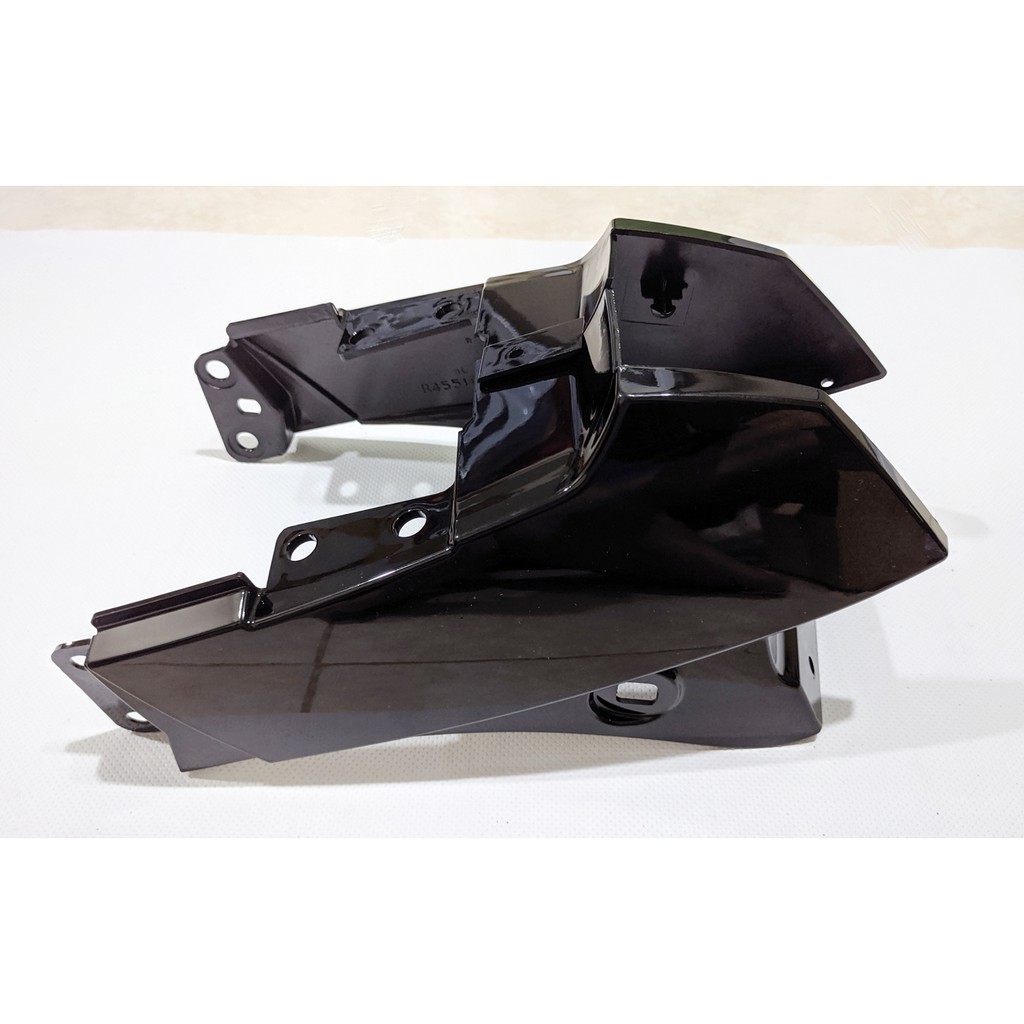 KAP LAMPU STOP BELAKANG. COVER TAIL LAMP SUZUKI RGR. TXR150 ASLI SGP
