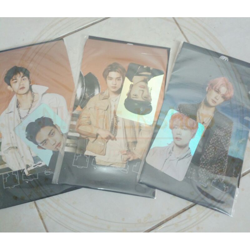 Standee Holo Resonance pt 1 Taeyong, Jaehyun, Lucas