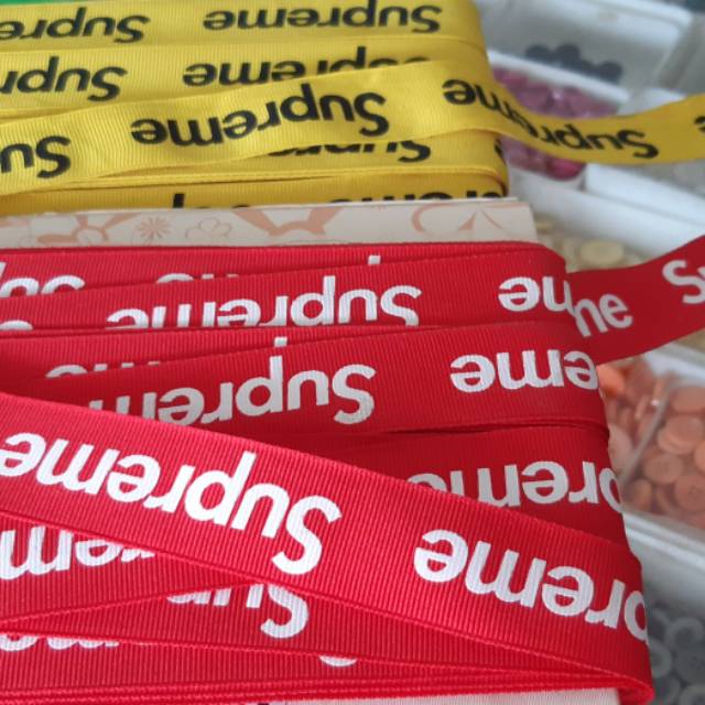 Label logo baju tas dompet Supreme Merah Kuning Fashion Wanita Pria Murah toko lita