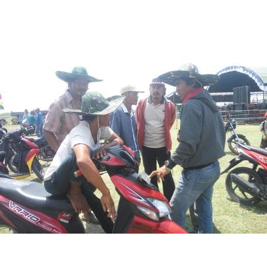 TERLARIS TERBARU TOPI DORENG PDL KAMUFLASE LAPANGAN BUNDAR