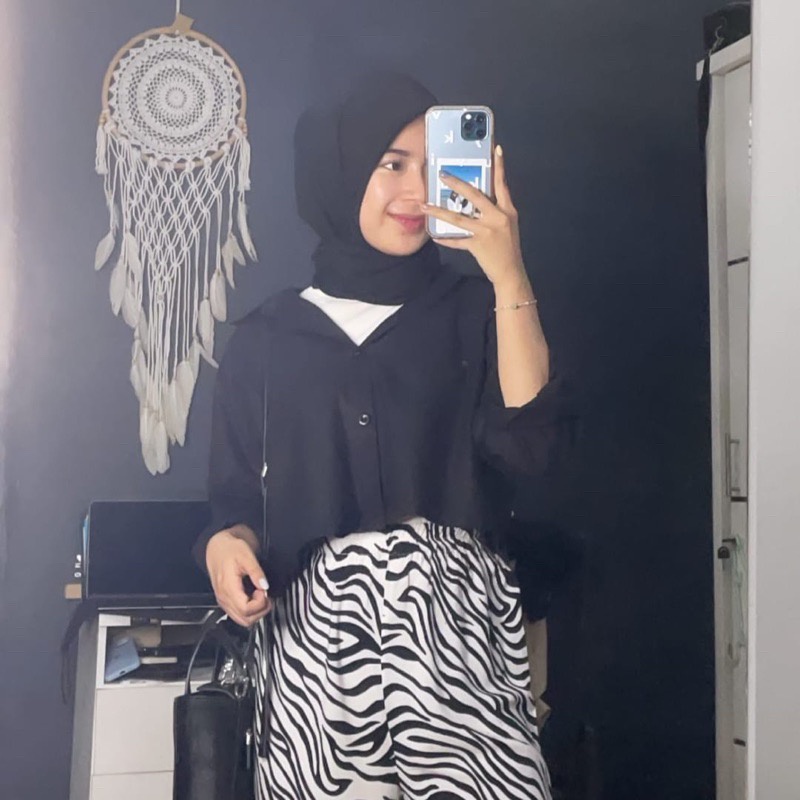 BEFAST - ZFS OOTD Wanita Kemeja AISYA / MONICA RAYON DIAMOND CROP SHIRT / Kemeja Crop Wanita / Kemeja Casual / kemeja Kekinian 2021 / Kemeja Crop Polos / Kemeja Bisa Di Jadikan Outer