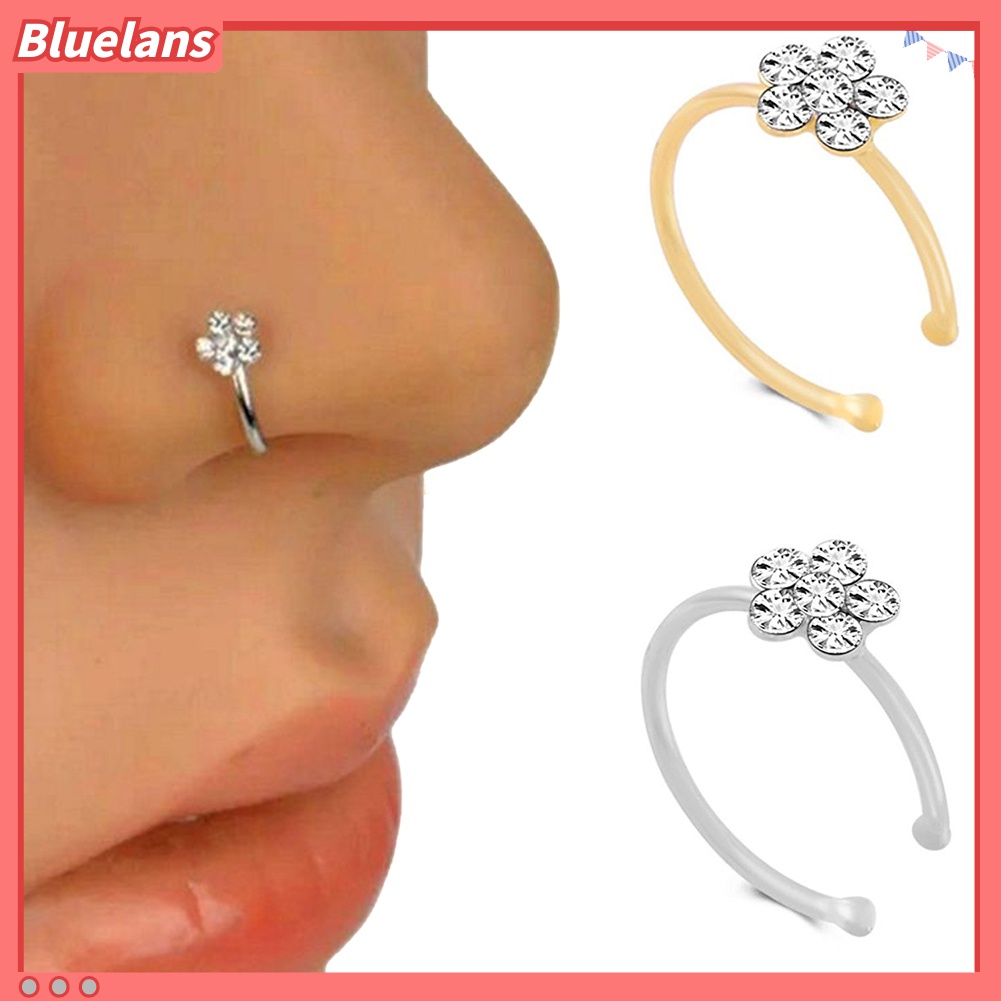 1pc Cincin Stud Tindik Hidung Desain Plum Blossom Aksen Berlian Imitasi Untuk Wanita