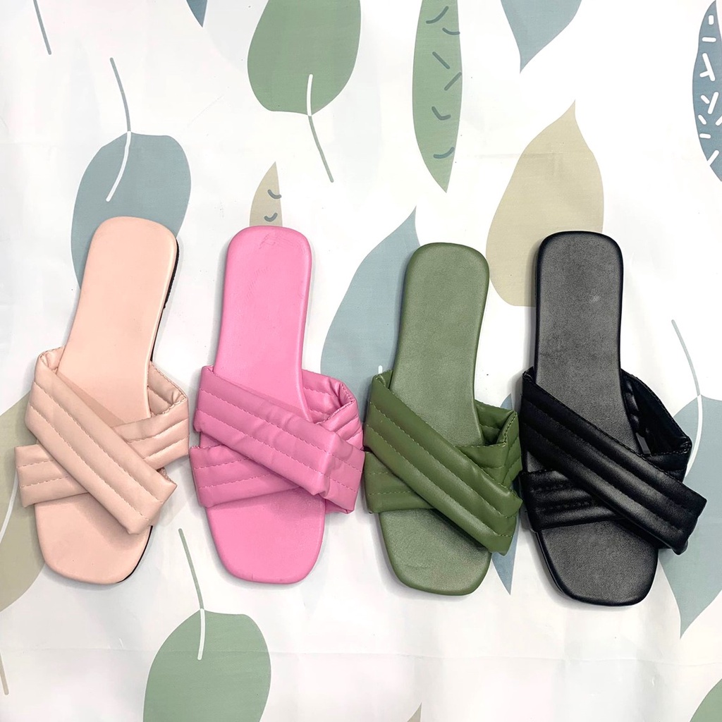 T&amp;Y  Sandal Flat Slop Polos Silang 6497 Sendal Rumah Santai Berkualitas Model Bantal Silang Sendal Empuk Sendal Teplek Casual Wanita Gaya Korea Murah Import