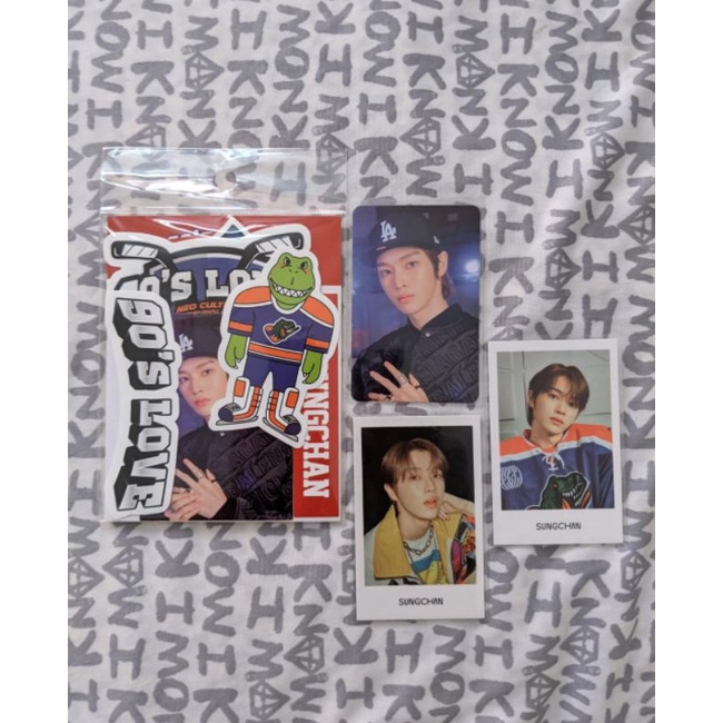 Luggage 90's love + Polaroid 90's love Sungchan