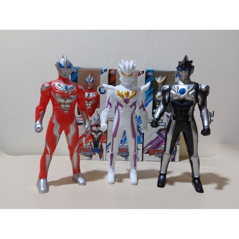 FR 1204 - Mainan Robot Ultraman 3 macam isi 1pc Harga per biji FR1204