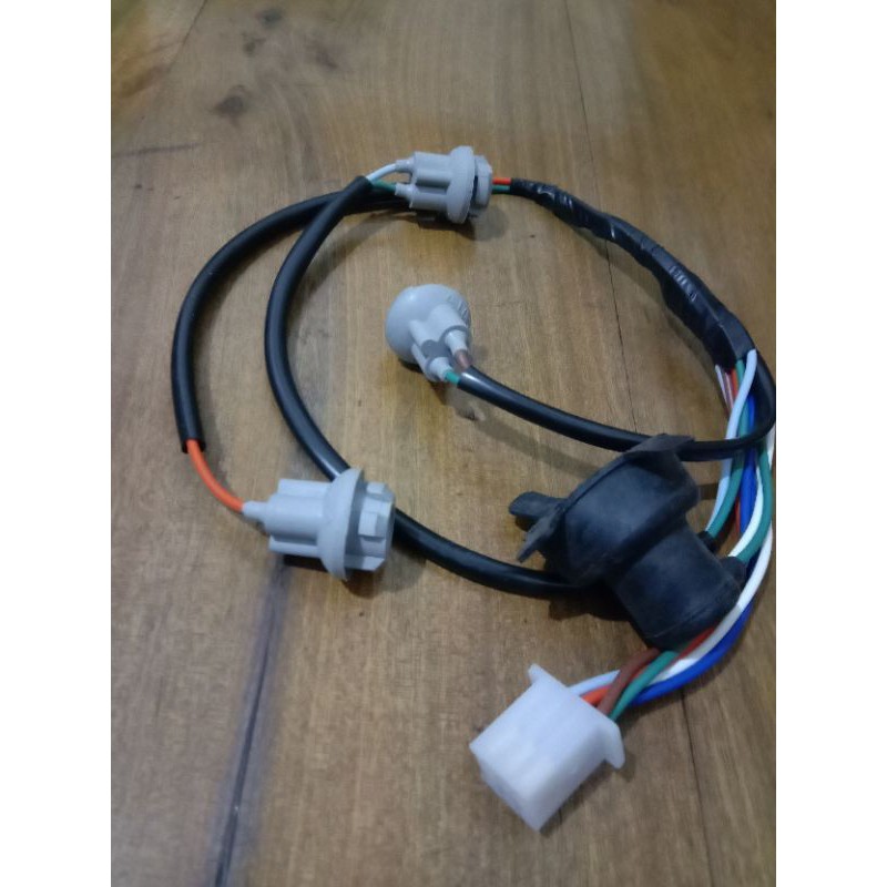 Soket Assy Fiting Lampu Depan Beat