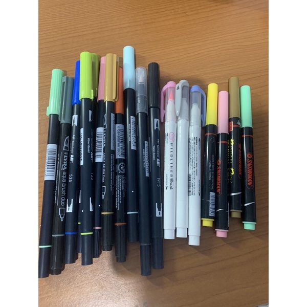 

Preloved brush pen tombow/lyra/zebra/snowman
