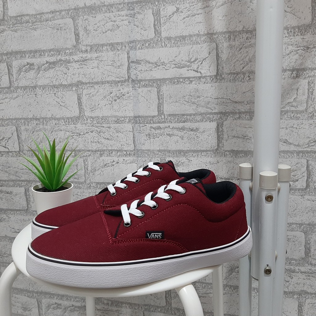 Sepatu Vans_Era Authentic warna marun Sepatu sekolah kuliah gaya
