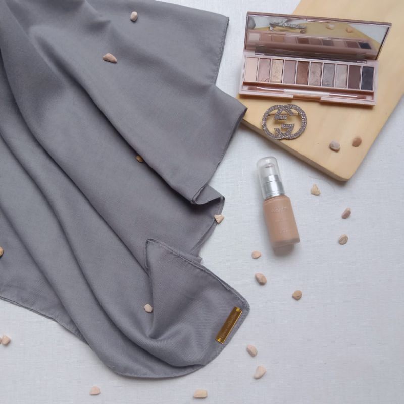 Hijab Segi Empat Paris Premium-grey
