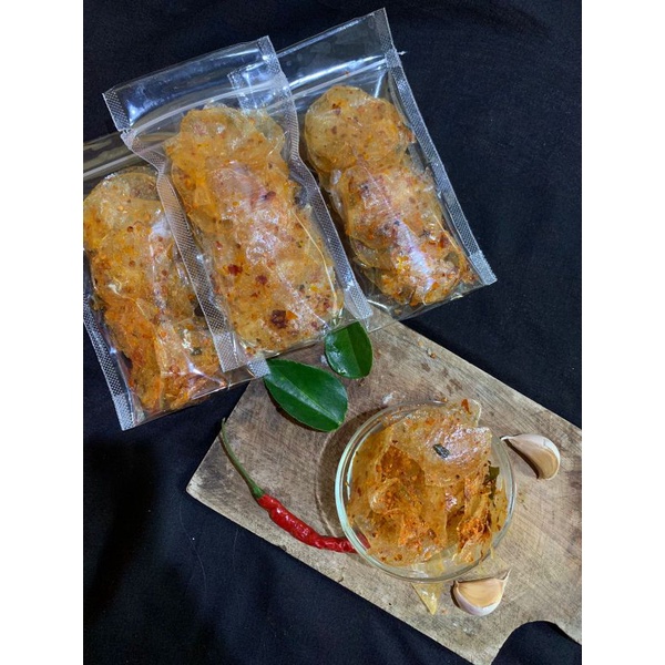 

KERIPIK KACA PEDAS CABE MERAH DAUN JERUK - 30GRAM JAJANAN PEDAS KEKINIAN