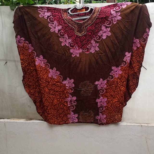 Blus kelelawar jumbo