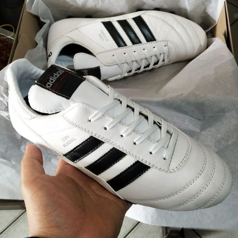SEPATU BOLA TERMURAH / PROMO / ADIDAS COPA MUNDIAL CLASSIC GRADE ORI NEW