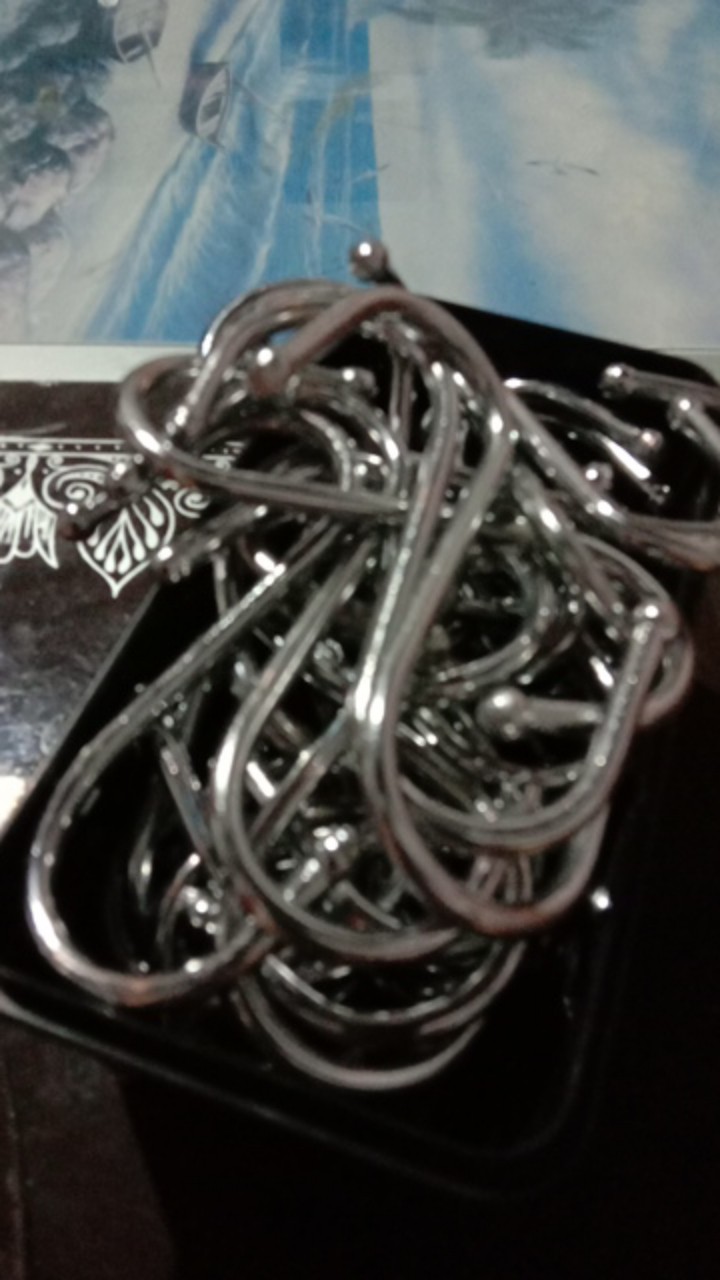 Gantungan Kaitan Huruf S