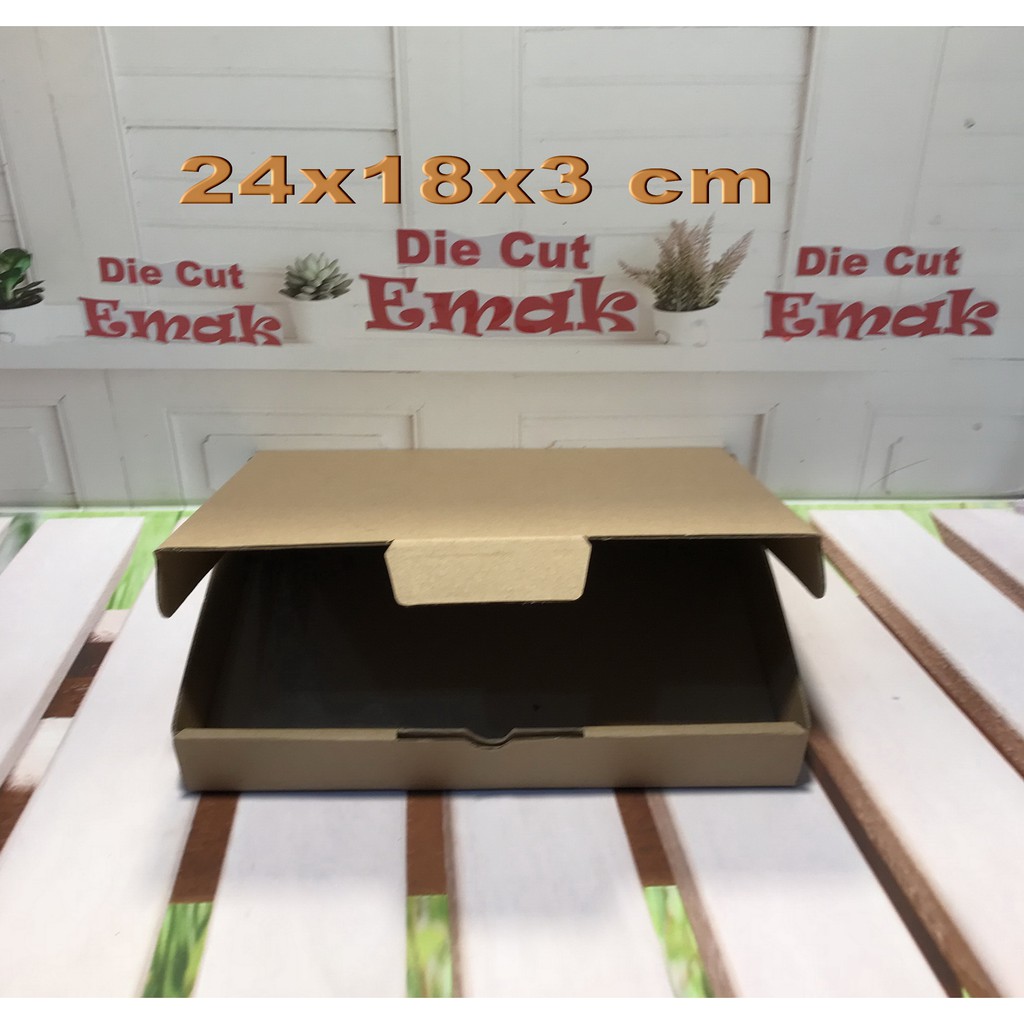 kardus uk. 24x18x3  cm  kotak box karton Die Cut-3