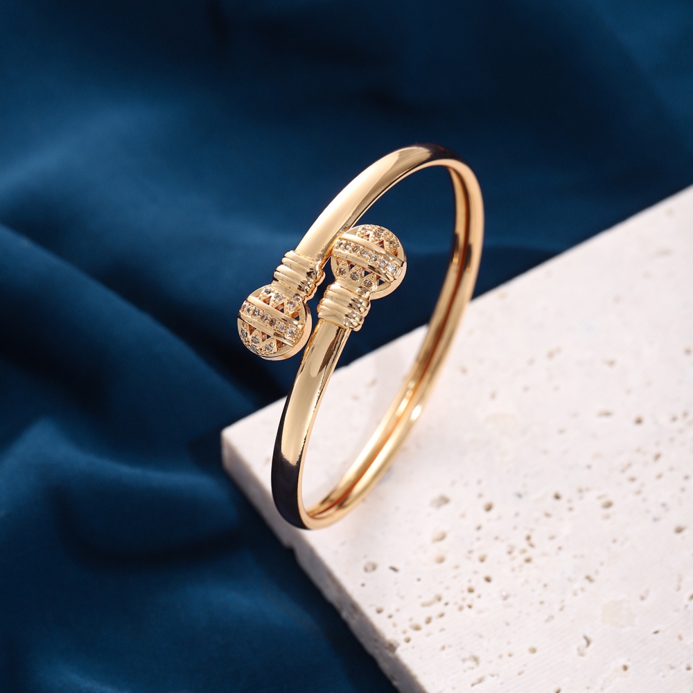 D.G.C  Gelang Tangan Bracelet Bangle Lapis Emas Cooper Alloy D563