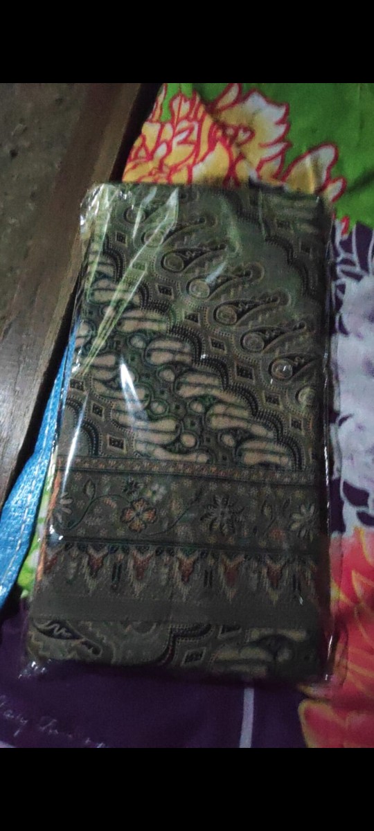 Kemeja Batik Pria Lengan Panjang Premium Parang Seling Kusumo Hijau Terang 725594 Cap 72