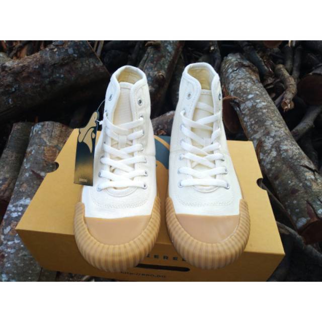 Brodo Vulcan Hi Off White (GUM SOLE) Size 43