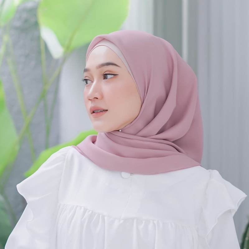 HIJAB BELLA SQUARE / HIJAB POLYCATTON-Vanilla