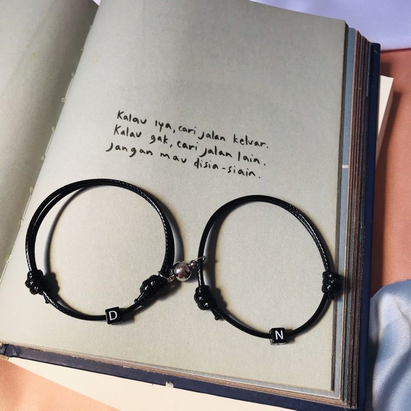 Gelang Couple Magnet/ Gelang Huruf