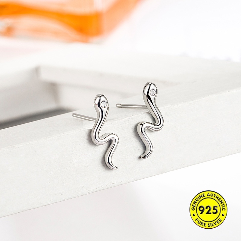 Anting Tusuk Motif Ular Bahan Sterling Silver 925 Anti Alergi Untuk Unisex / Pria / Wanita