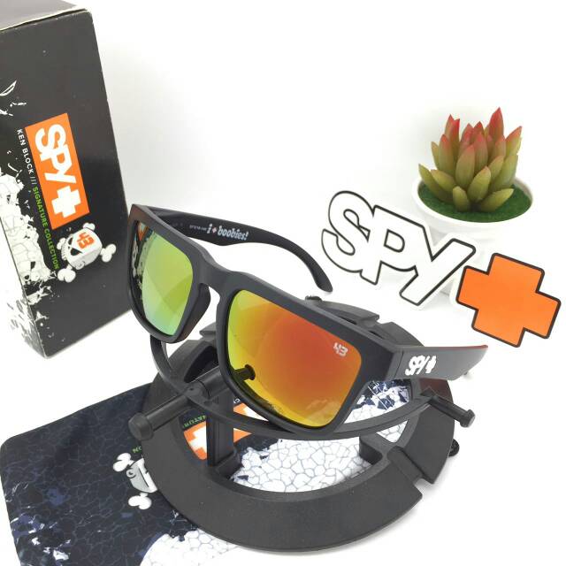 Sunglasses Kacamata Pria, Kaca mata Anti UV, Sunglass SPy Polarized, Kaca mata Fashion &amp; Trendy