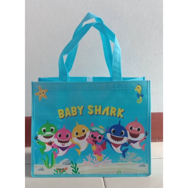 

goodie bag tas ultah tas souvenir tas ulang tahun baby shark