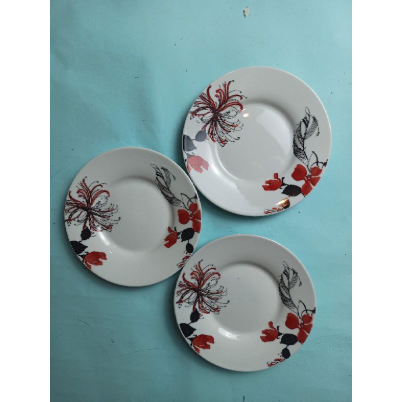 piring hias dinding satu set