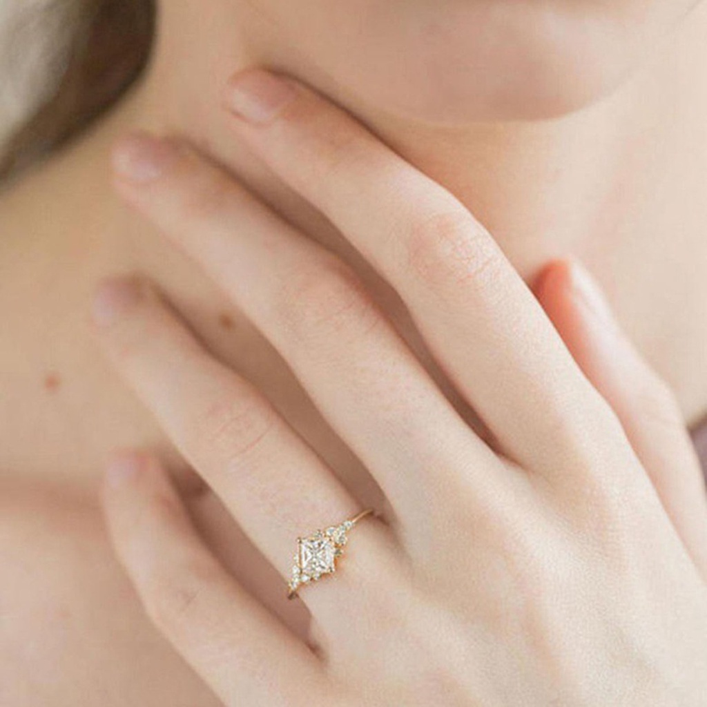 Hu Hu Hu Hu Hu Alat Bantu Pasang Kacamata♡ Cincin Wanita Hias Cubic Zirconia Bentuk Persegi Tipis Menarik Untuk Pernikahan