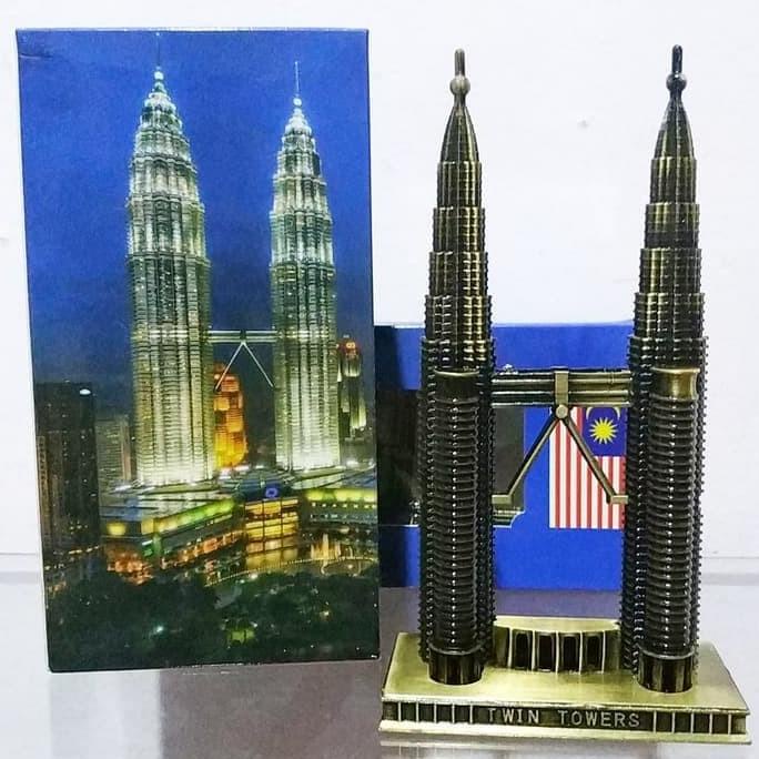 Miniatur Twin Tower Petronas