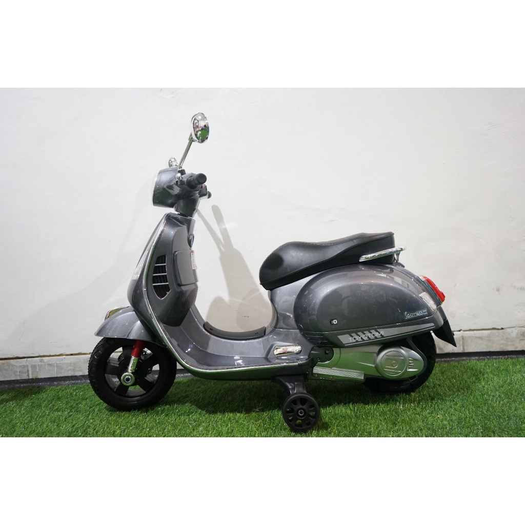 Instan Motor Aki Mainan Anak Toyotomi Family TM 1202 Vespa 6V 7 AH Garansi Termurah Murah SNI-6