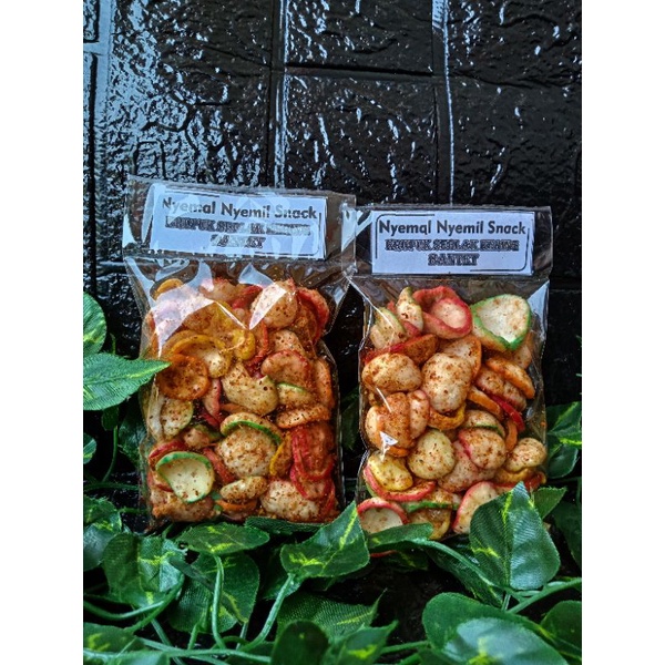 

CAMILAN SERBA 2500 KRUPUK SEBLAK BANTET