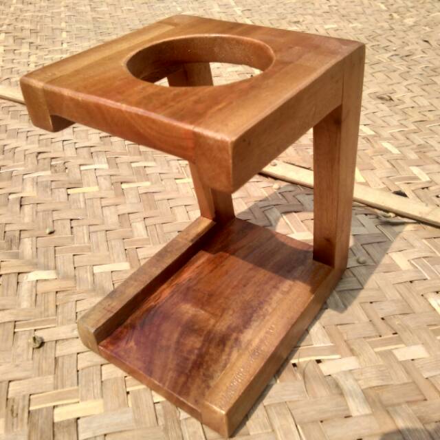 Standing V60 Limbah Kayu