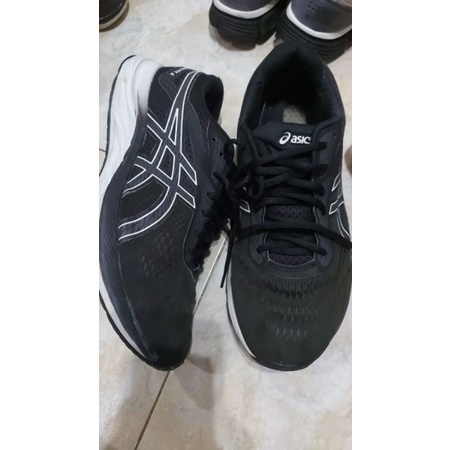 sepatu volly asics gel exite 6 second ori