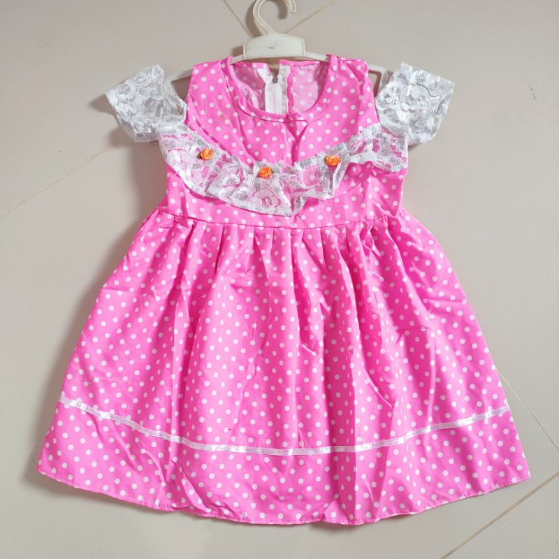 Dress sabrina anak 1 2 tahun polka dress anak tutul (dress sabrina brokat putih KANA)