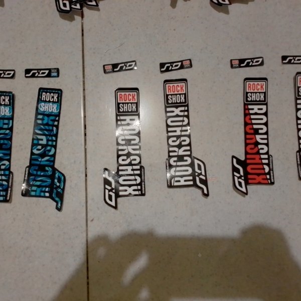 

stiker rockshox sid