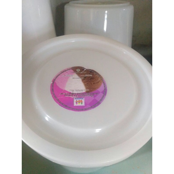 ember bekas es cream neopolitan/ember kosong bekas es cream