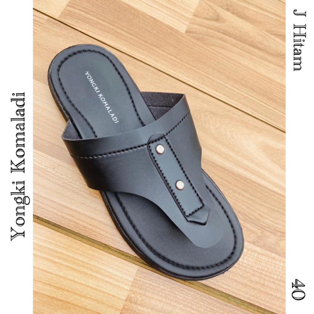 SANDAL COWO J HITAM