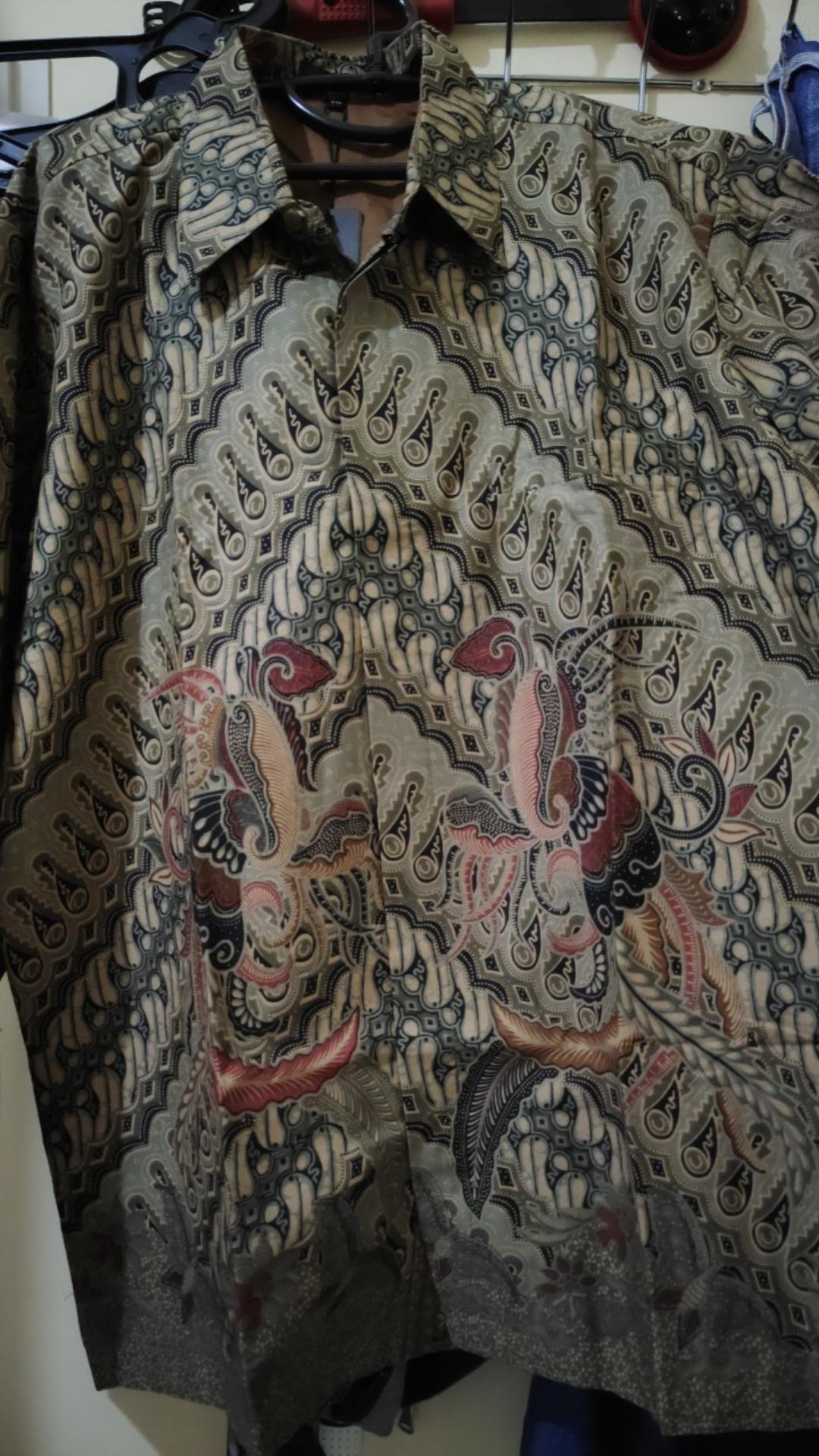 Kemeja Batik Pria Lengan Panjang Premium Parang Seling Kusumo Hijau Terang 725594 Cap 72